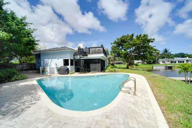 110 SW 11th Avenue, Boca Raton, FL 33486