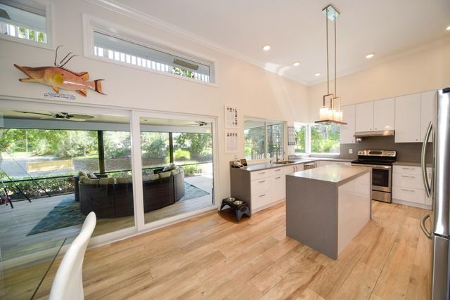 110 SW 11th Avenue, Boca Raton, FL 33486
