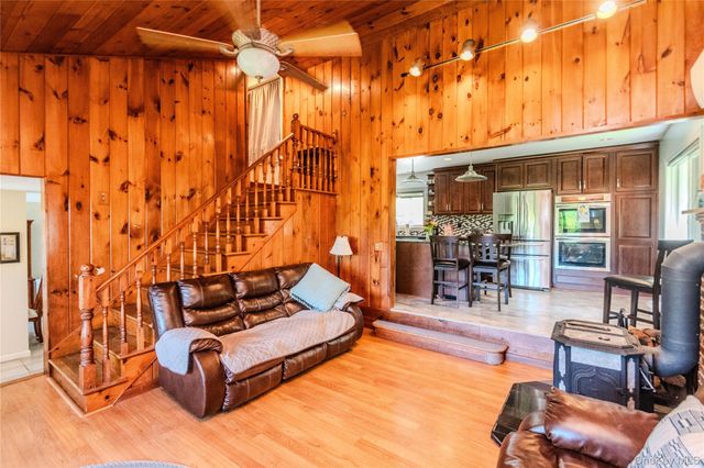 12 Ose Road, Highland, NY 12528