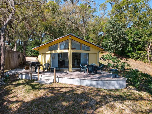 1617 LAKE NETTIE COURT, Eustis, FL 32726