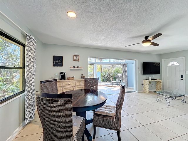 1617 LAKE NETTIE COURT, Eustis, FL 32726