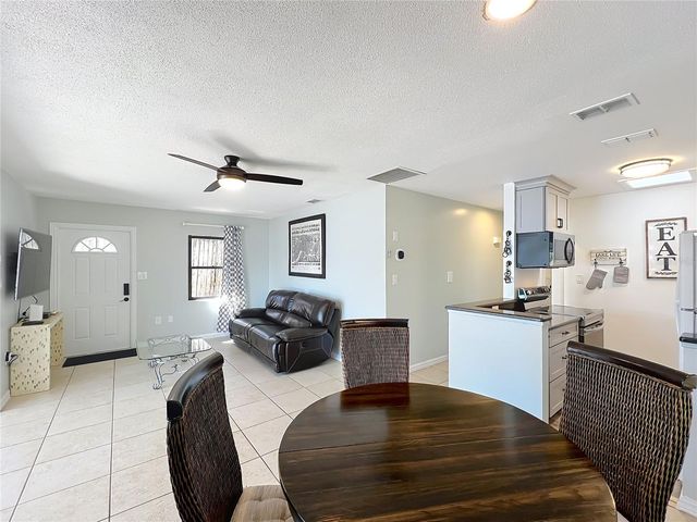 1617 LAKE NETTIE COURT, Eustis, FL 32726