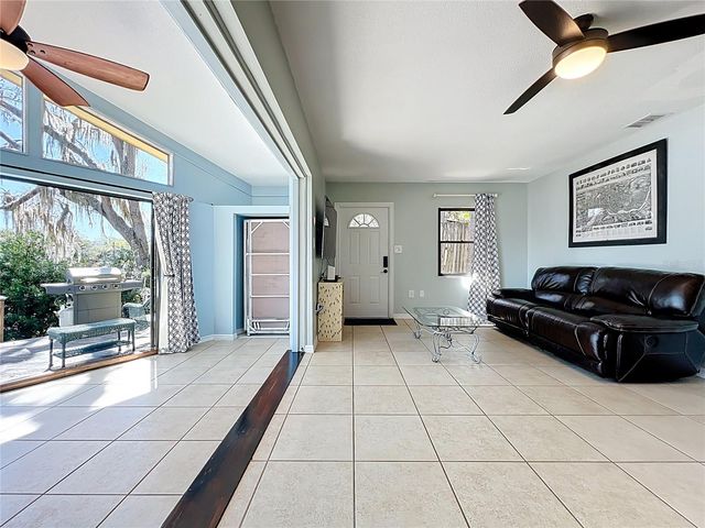 1617 LAKE NETTIE COURT, Eustis, FL 32726