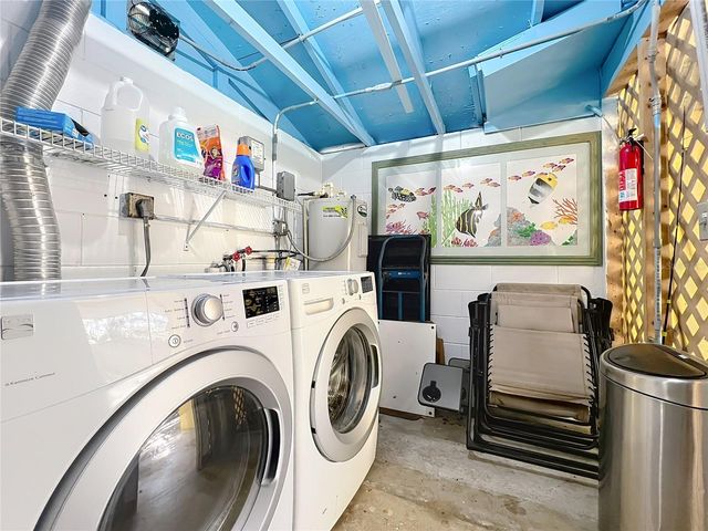 1617 LAKE NETTIE COURT, Eustis, FL 32726