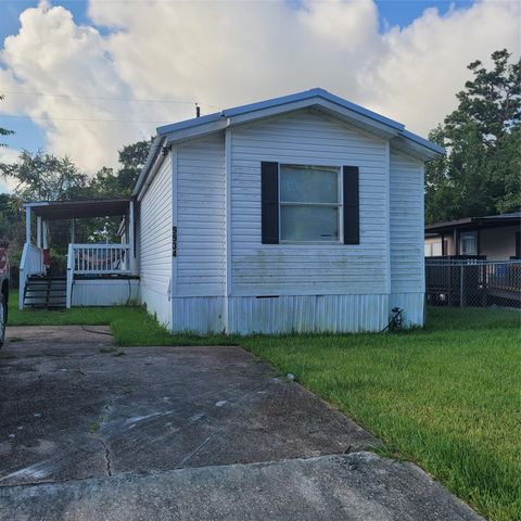 9934 Cedar Landing Drive, Baytown, TX 77521