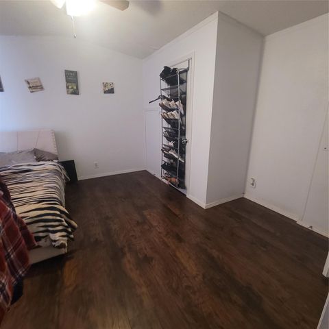 9934 Cedar Landing Drive, Baytown, TX 77521