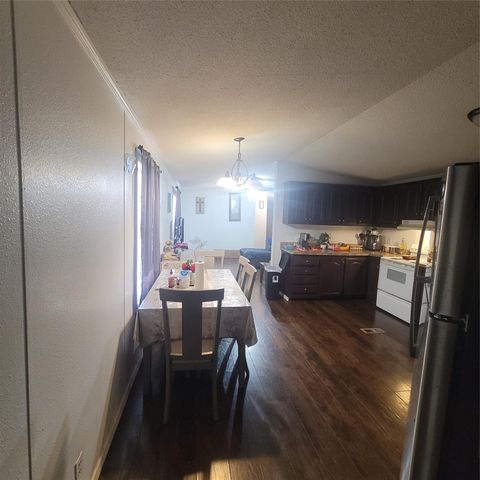 9934 Cedar Landing Drive, Baytown, TX 77521