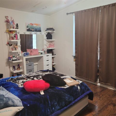 9934 Cedar Landing Drive, Baytown, TX 77521