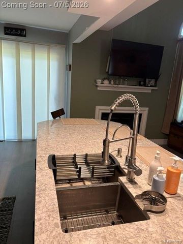 45125 Horseshoe Circle 52, Canton Charter Township, MI 48187