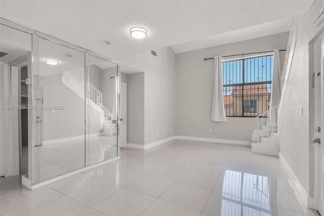 2775 W 62nd Street 206, Hialeah, FL 33016