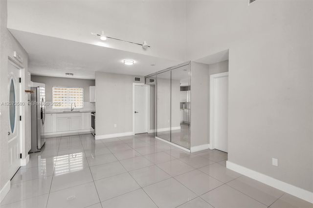 2775 W 62nd Street 206, Hialeah, FL 33016