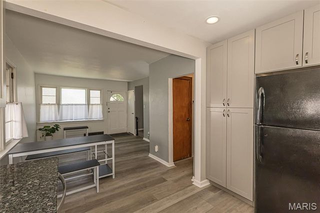 6962 Sutherland Avenue, St Louis, MO 63109