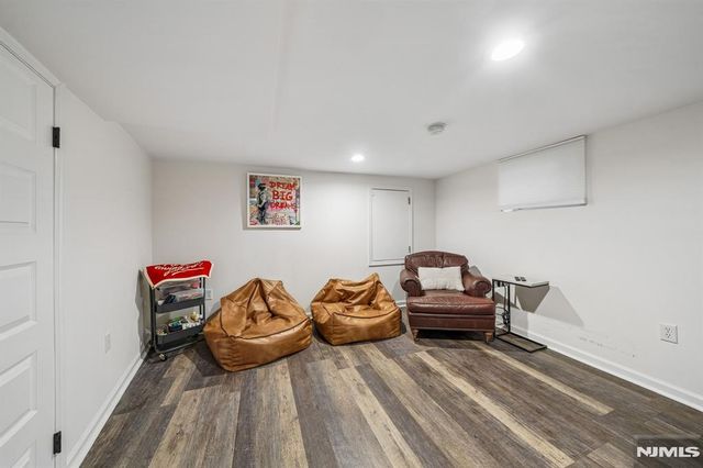 27 Otsego Road, Verona, NJ 07044