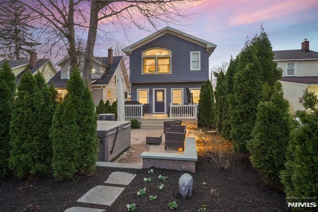 27 Otsego Road, Verona, NJ 07044