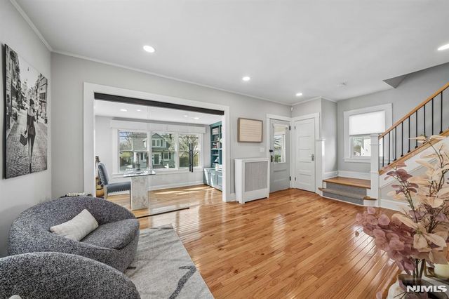 27 Otsego Road, Verona, NJ 07044