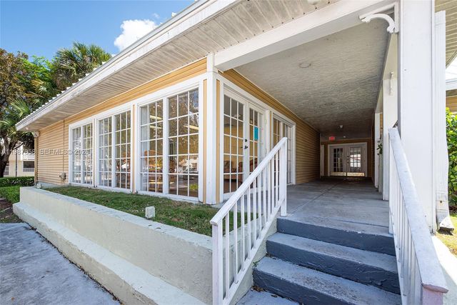 10441 Mahogany Key Cir 101, Miami, FL 33196