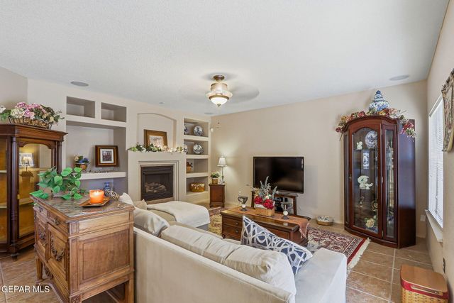 14025 Cliff Rose Court, Horizon City, TX 79928