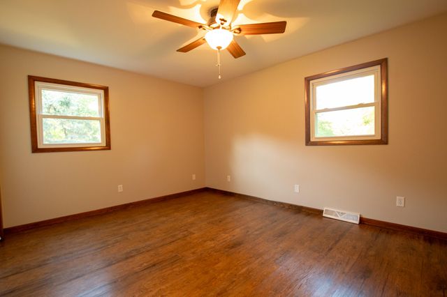 53 Cain Drive, Valparaiso, IN 46383