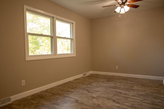 53 Cain Drive, Valparaiso, IN 46383