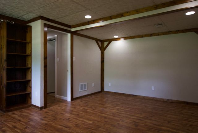 53 Cain Drive, Valparaiso, IN 46383