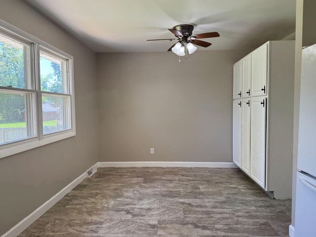 53 Cain Drive, Valparaiso, IN 46383