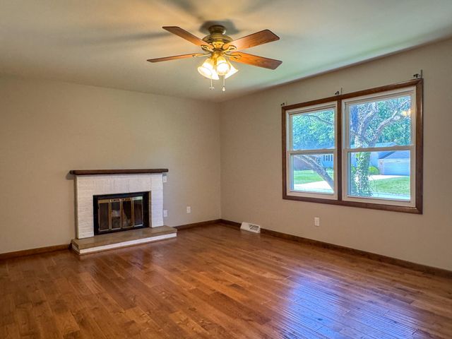 53 Cain Drive, Valparaiso, IN 46383