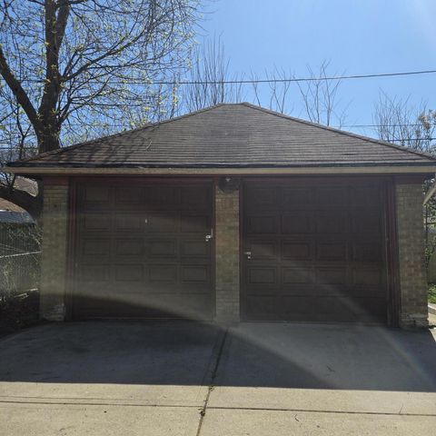 4537 W Spencer PLACE, Milwaukee, WI 53216