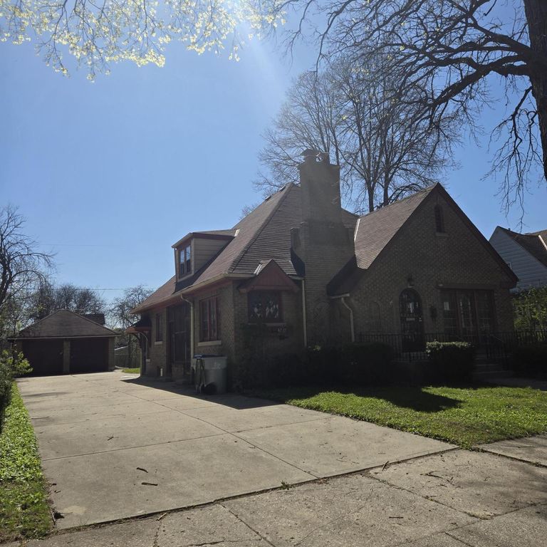 4537 W Spencer PLACE, Milwaukee, WI 53216