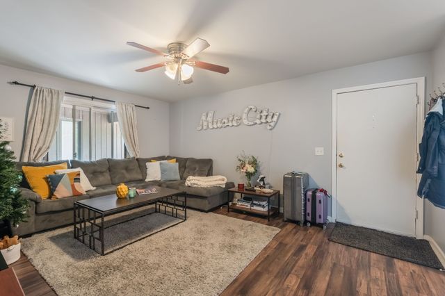 3901 Whitland Ave Apt 28, Nashville, TN 37205