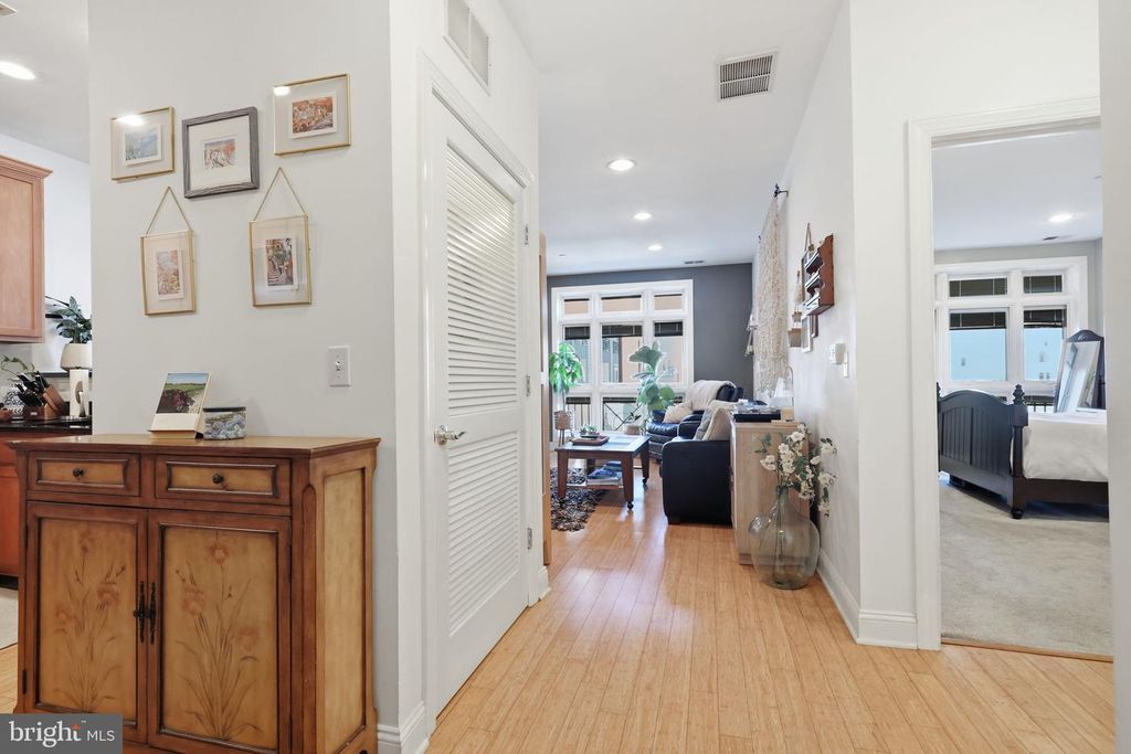 2360 RT-33 #208, ROBBINSVILLE, NJ 08691 — photo 2