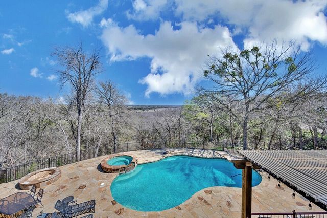675 Cedar Canyon Road, Crawford, TX 76638