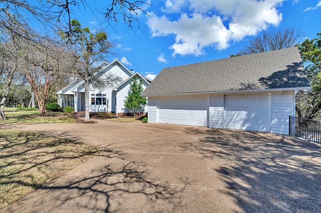 675 Cedar Canyon Road, Crawford, TX 76638