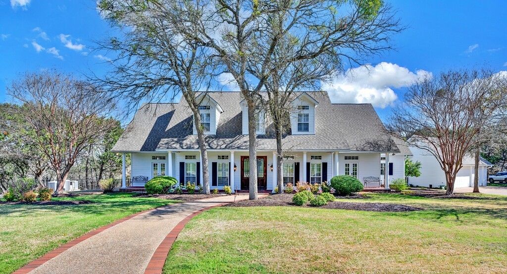 675 Cedar Canyon Road, Crawford, TX 76638