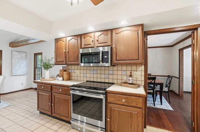 6971 Village Woods Place, Worthington, OH 43085