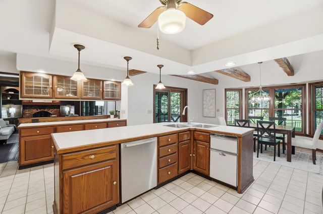 6971 Village Woods Place, Worthington, OH 43085