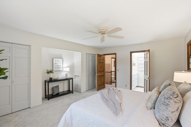 6971 Village Woods Place, Worthington, OH 43085