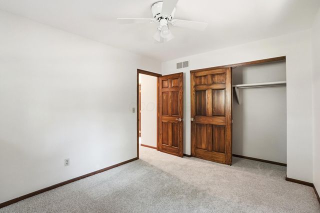 6971 Village Woods Place, Worthington, OH 43085