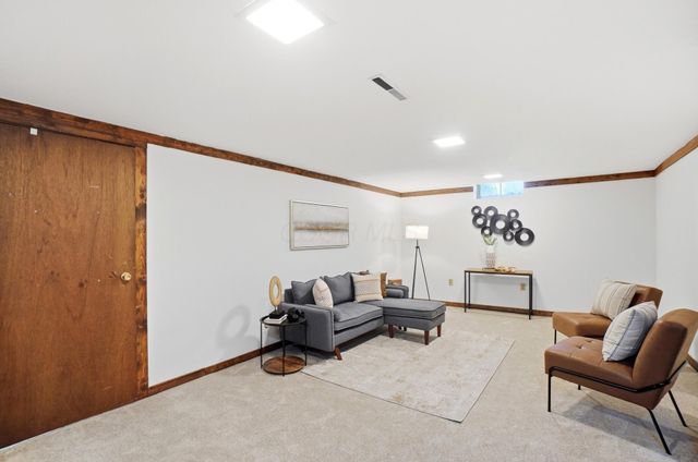6971 Village Woods Place, Worthington, OH 43085