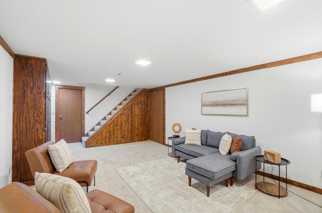 6971 Village Woods Place, Worthington, OH 43085