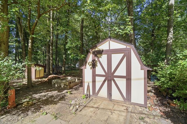 6971 Village Woods Place, Worthington, OH 43085