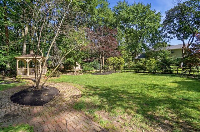 6971 Village Woods Place, Worthington, OH 43085