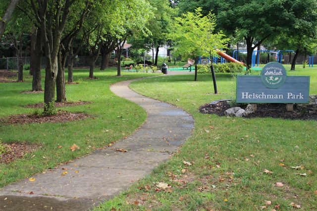 6971 Village Woods Place, Worthington, OH 43085