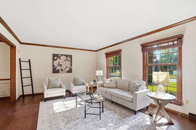 6971 Village Woods Place, Worthington, OH 43085