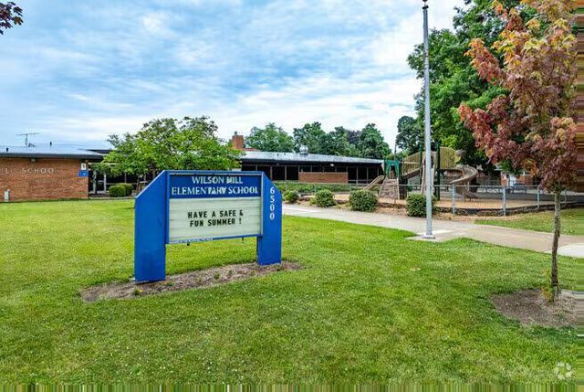 6971 Village Woods Place, Worthington, OH 43085