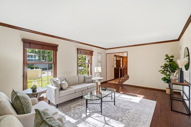 6971 Village Woods Place, Worthington, OH 43085