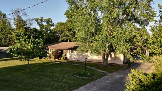 514 N Walnut Street, West Frankfort, IL 62896