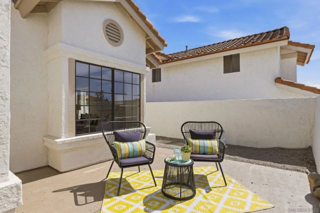 12737 Isocoma, San Diego, CA 92129