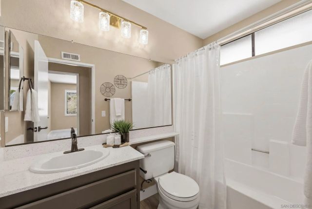 12737 Isocoma, San Diego, CA 92129