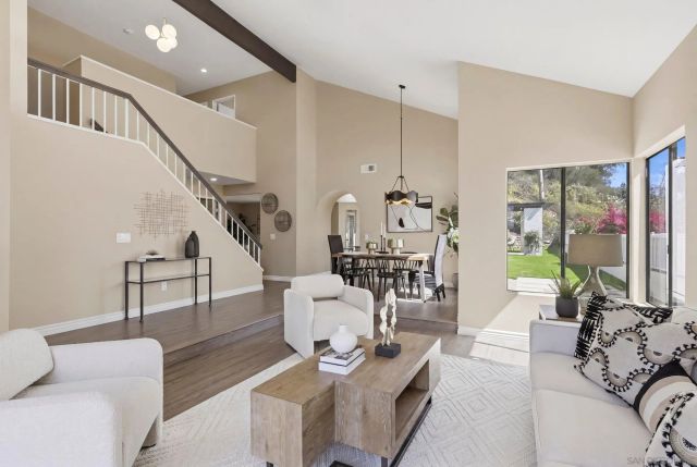 12737 Isocoma, San Diego, CA 92129