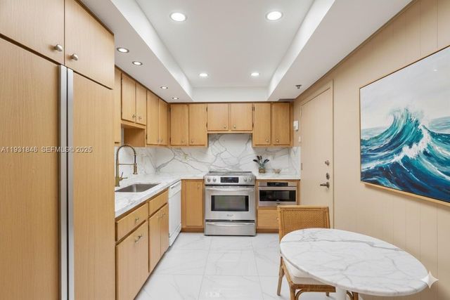 9511 Collins Ave 606, Surfside, FL 33154